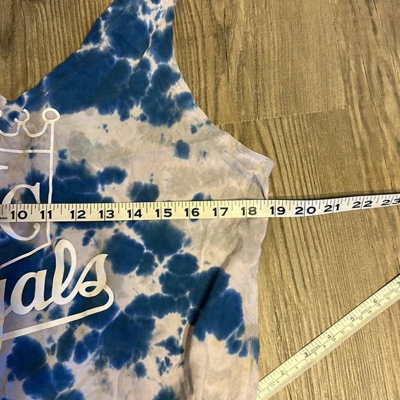 Pink Victoria’s Secret size medium Kansas City royals…. Tank top! SUPER CUTE!! - Picture 10 of 10